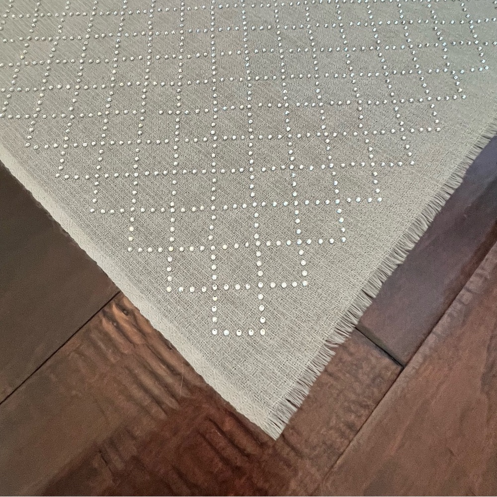Cashmere Pashmina with Swarovski Crystals - Picture 3 of 3